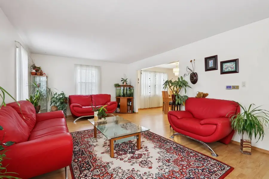 810 Silver Rock Lane, Buffalo Grove, IL 60089 - Image #3