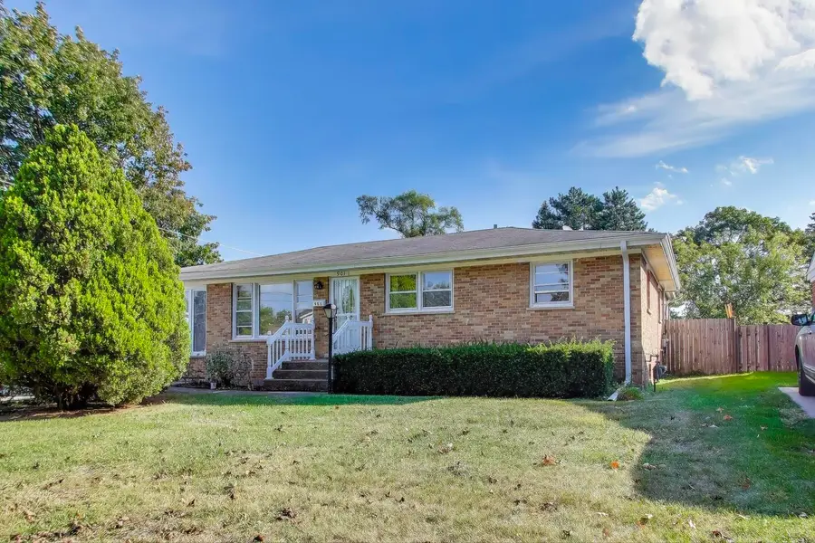 901 S Can Dota Avenue, Mount Prospect, IL 60056 - Image #2