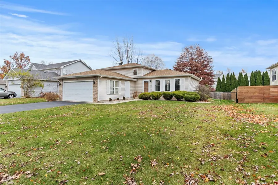 186 Chestnut Lane, Bolingbrook, IL 60490 - Image #2