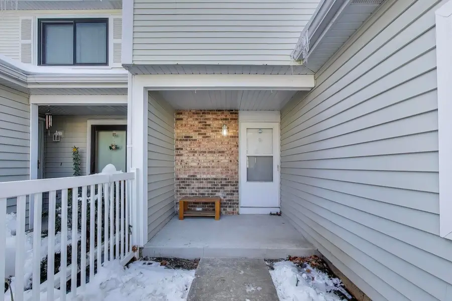 637 Bridgeview Point, Schaumburg, IL 60194 - Image #3