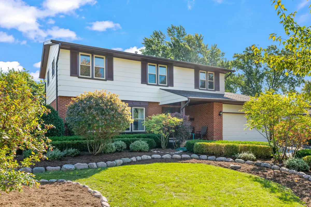 457 S Bennett Avenue, Palatine, IL 60067 - Image #1