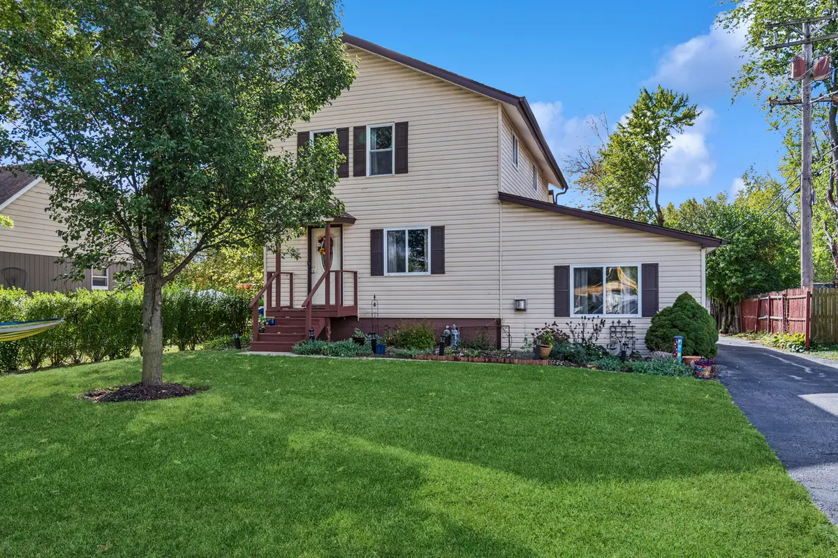 25W361 Doris Avenue, Carol Stream, IL 60188 - Image #1