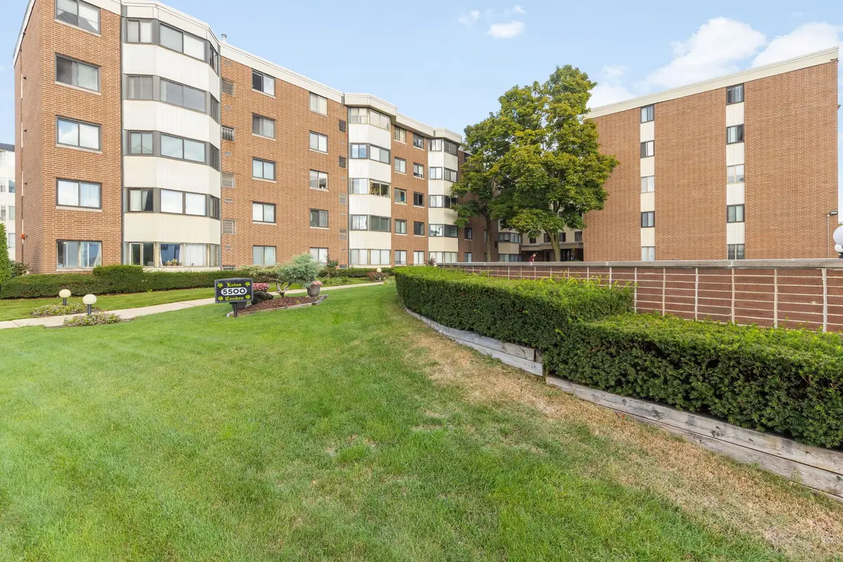 5500 Lincoln Avenue #116E, Morton Grove, IL 60053 - Image #1