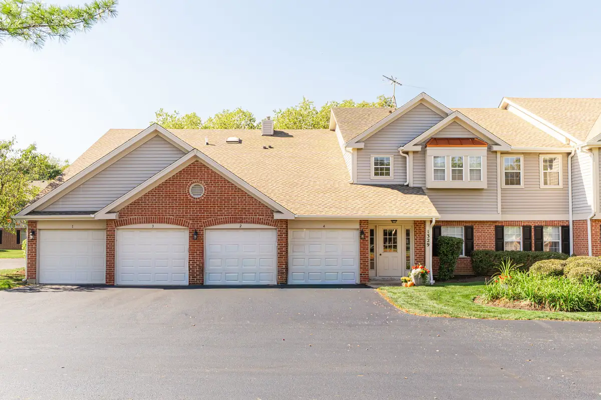 1329 E Evergreen Drive #1, Palatine, IL 60074 - Image #1