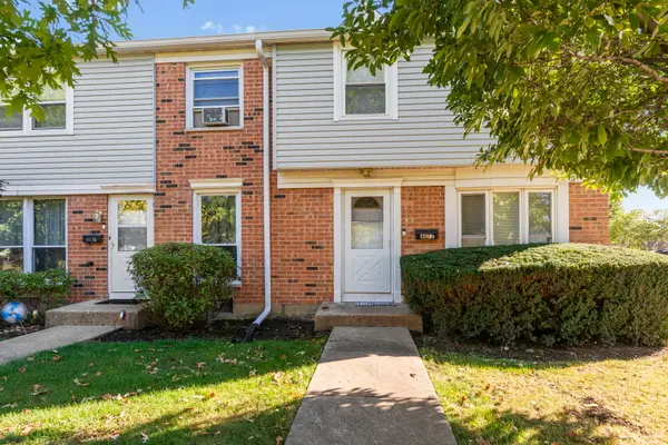 4077 Club Tree Drive, Streamwood, IL 60107