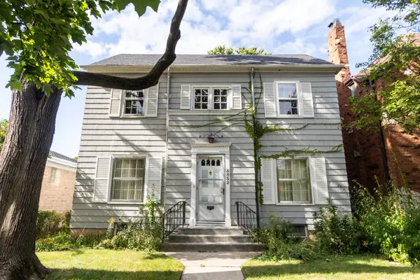 5832 N Kenton Avenue, Chicago, IL 60646