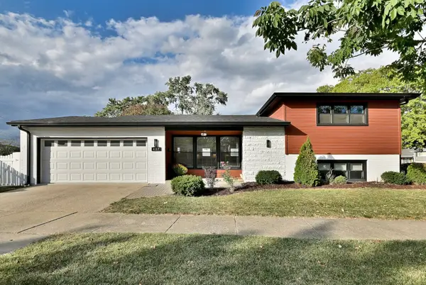 427 E Adams Street, Elmhurst, IL 60126