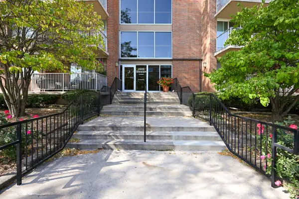 2222 S Stewart Avenue #3D, Lombard, IL 60148