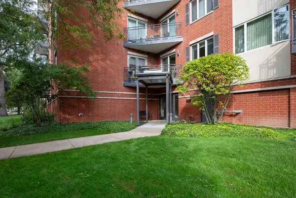 Address Withheld By Seller, Evanston, IL 60201