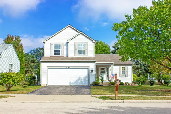 2300 Vineyard Court, Elgin, IL 60123