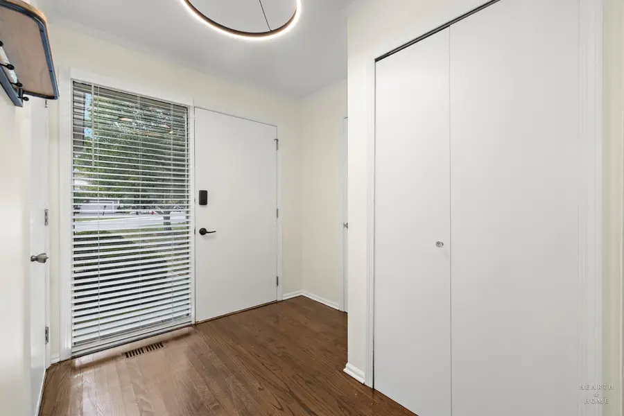 340 E Forest Knoll Drive, Palatine, IL 60074 - Image #3