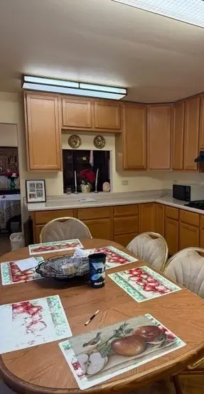 Address Withheld By Seller, Addison, IL 60101 - Image #2