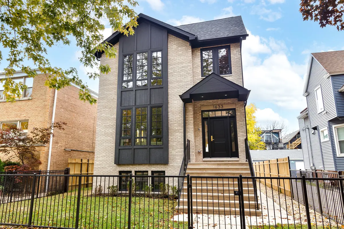 1633 W Balmoral Avenue, Chicago, IL 60640 - Image #1