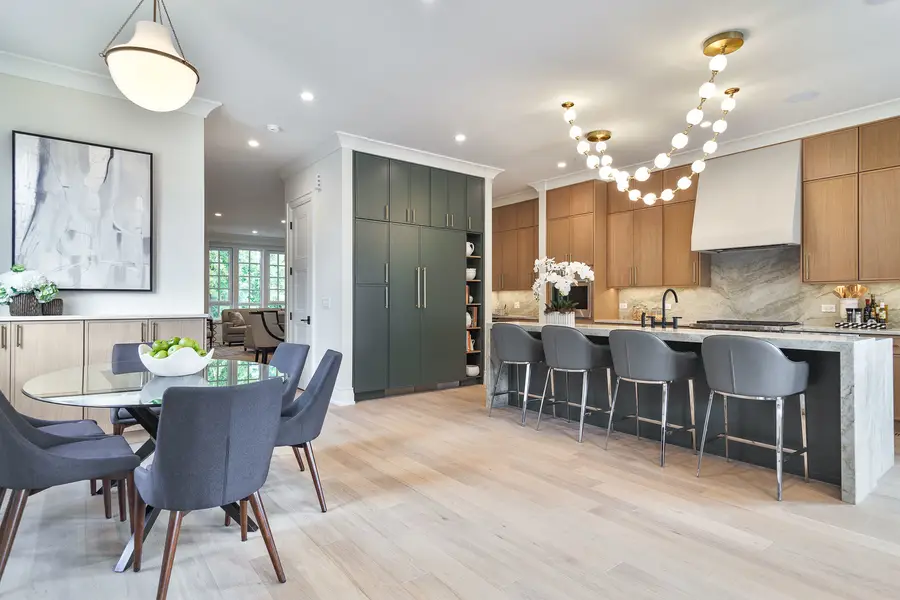 1633 W Balmoral Avenue, Chicago, IL 60640 - Image #2