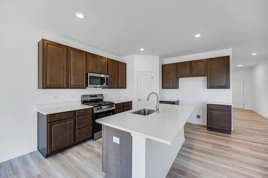 620 N. Sycamore Street, Hinckley, IL 60520 - Image #2