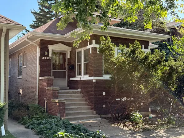 1243 Elmwood Avenue, Berwyn, IL 60402