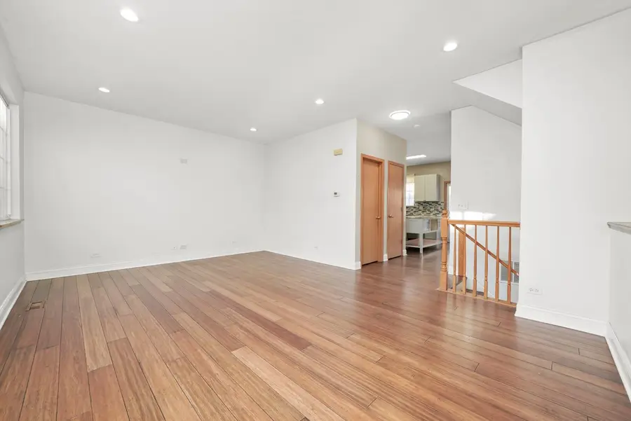 409 Evergreen Circle #4, Gilberts, IL 60136 - Image #2