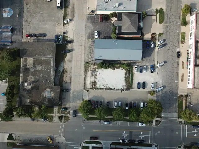 806 Fulton Street, Ottawa, IL 61350 - #1