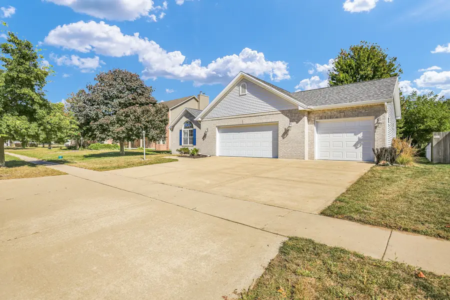 2004 Emerald Drive, Champaign, IL 61822 - Image #2