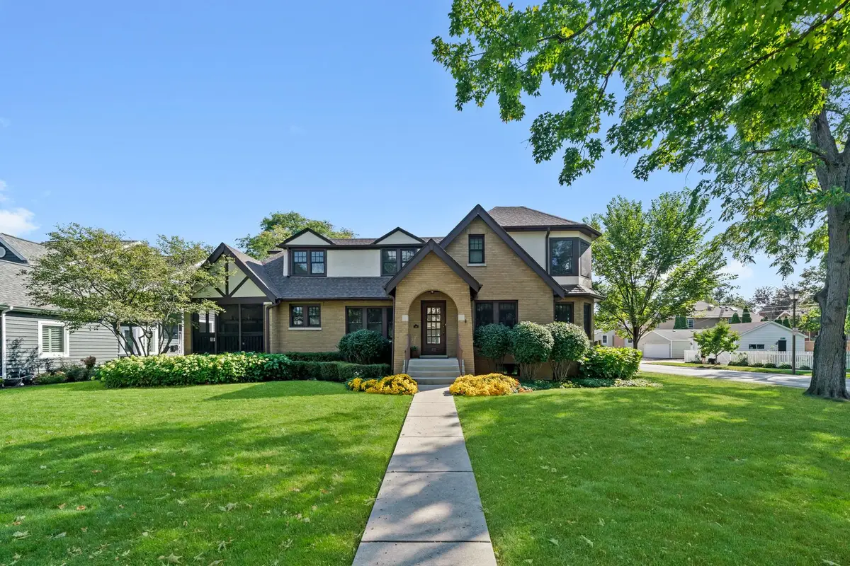 421 S Sunnyside Avenue, Elmhurst, IL 60126 - Image #1