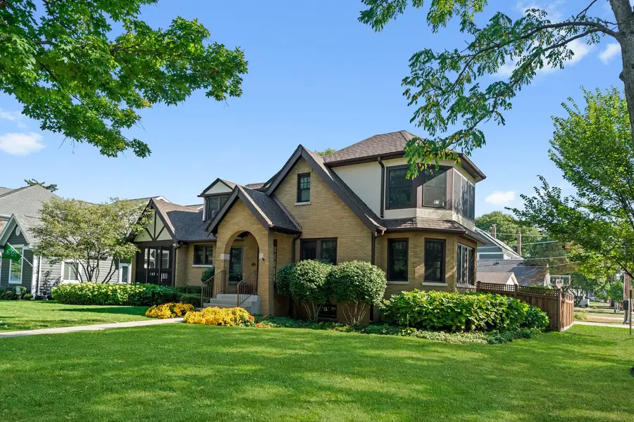 421 S Sunnyside Avenue, Elmhurst, IL 60126 - Image #3