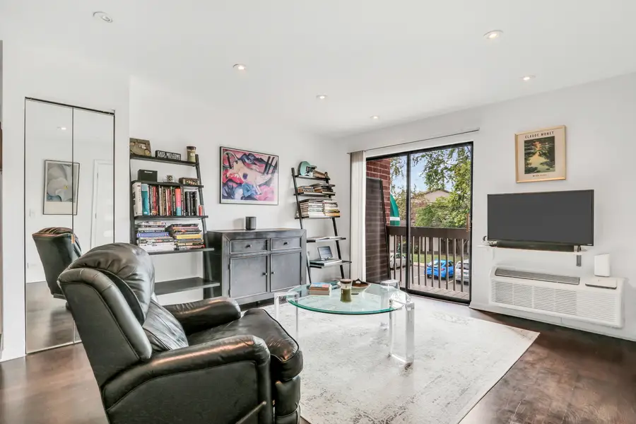 820 N Lakeside Drive #2D, Vernon Hills, IL 60061 - Image #3