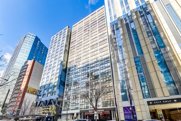 230 E Ontario Street #2305, Chicago, IL 60611