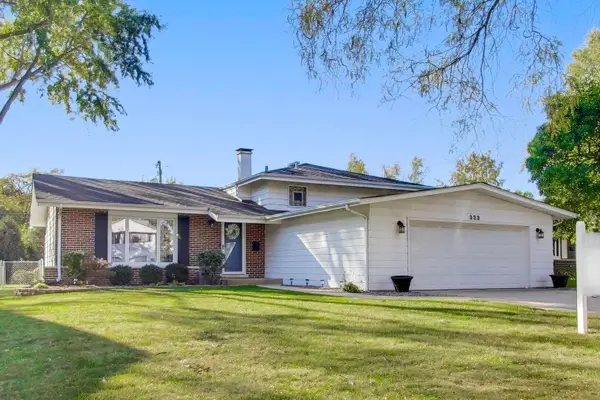 333 W Goebel Drive, Lombard, IL 60148