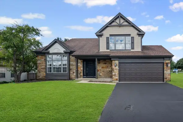 1740 Bradford Lane, Crystal Lake, IL 60014