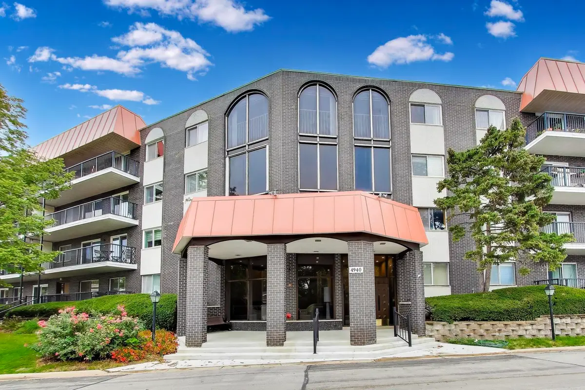 4940 Foster Street #108, Skokie, IL 60077 - Image #1