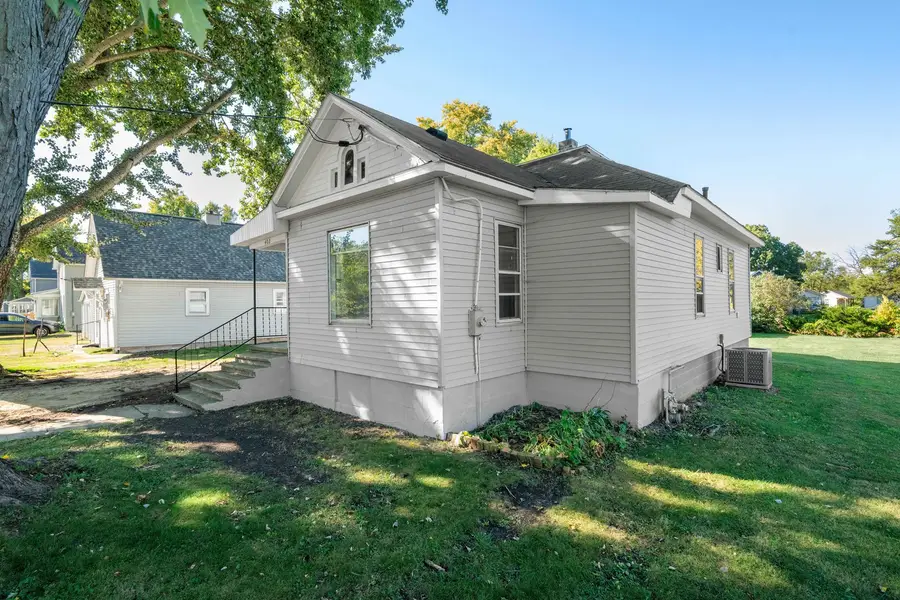 402 N 2nd Street, Earlville, IL 60518 - Image #3