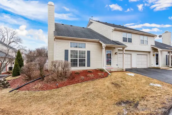 1056 N Knollwood Drive, Palatine, IL 60067