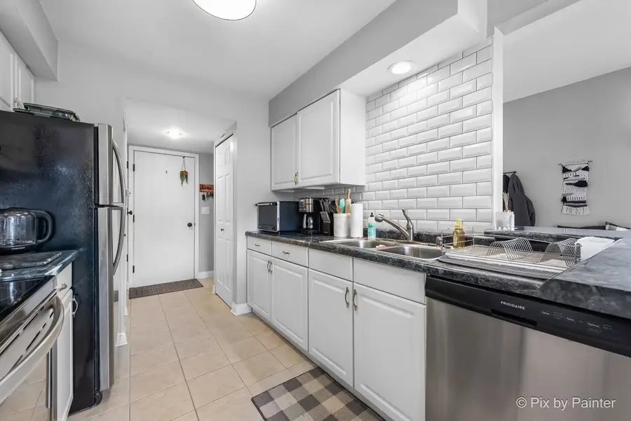 1056 N Knollwood Drive, Palatine, IL 60067 - Image #2