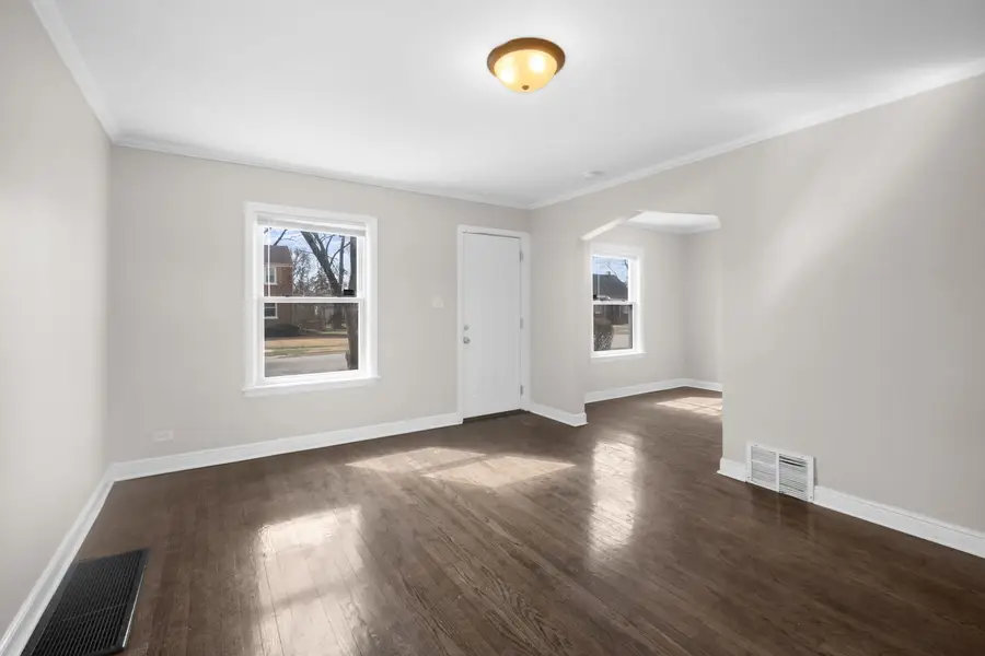 228 E 140th Place, Dolton, IL 60419 - Image #3