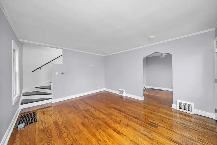 307 Geneva Avenue, Bellwood, IL 60104 - Image #2