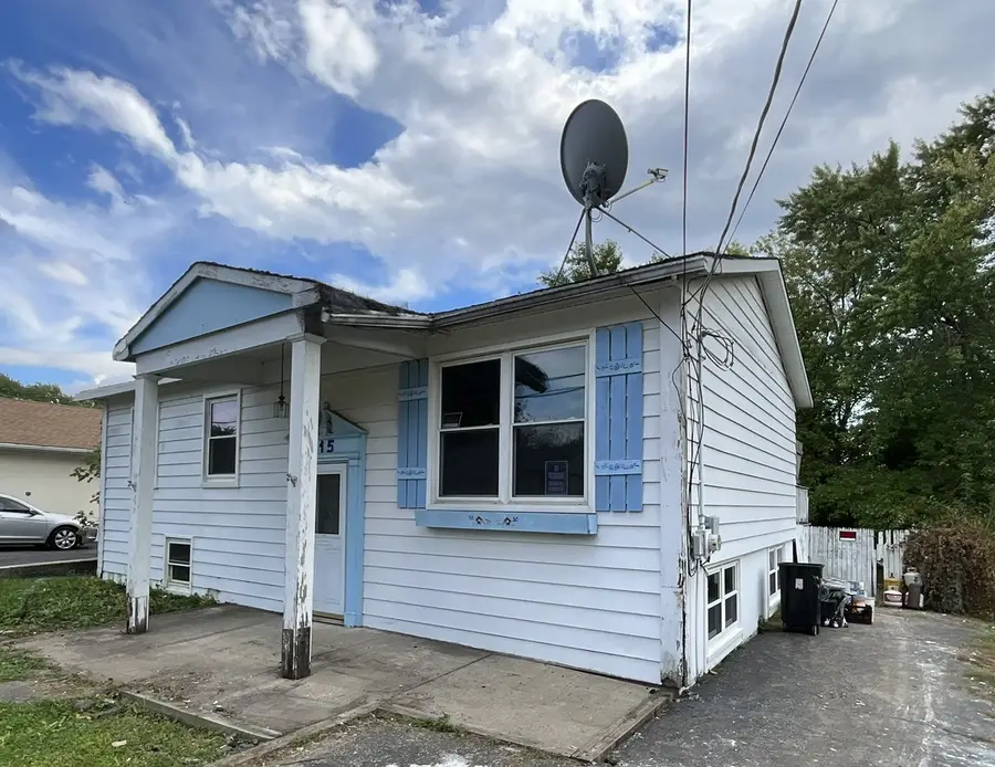 915 Mayfield Drive, Round Lake Beach, IL 60073 - Image #3