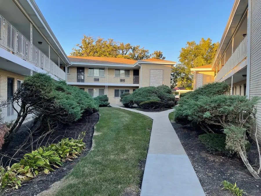 1039 N Northwest Highway #A5, Park Ridge, IL 60068 - Image #2