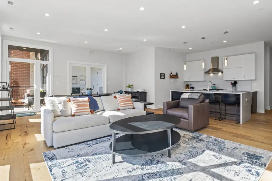 1824 W Foster Avenue #302, Chicago, IL 60640 - Image #3