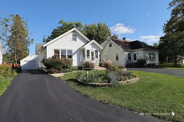 349 Brittain, Grayslake, IL 60030