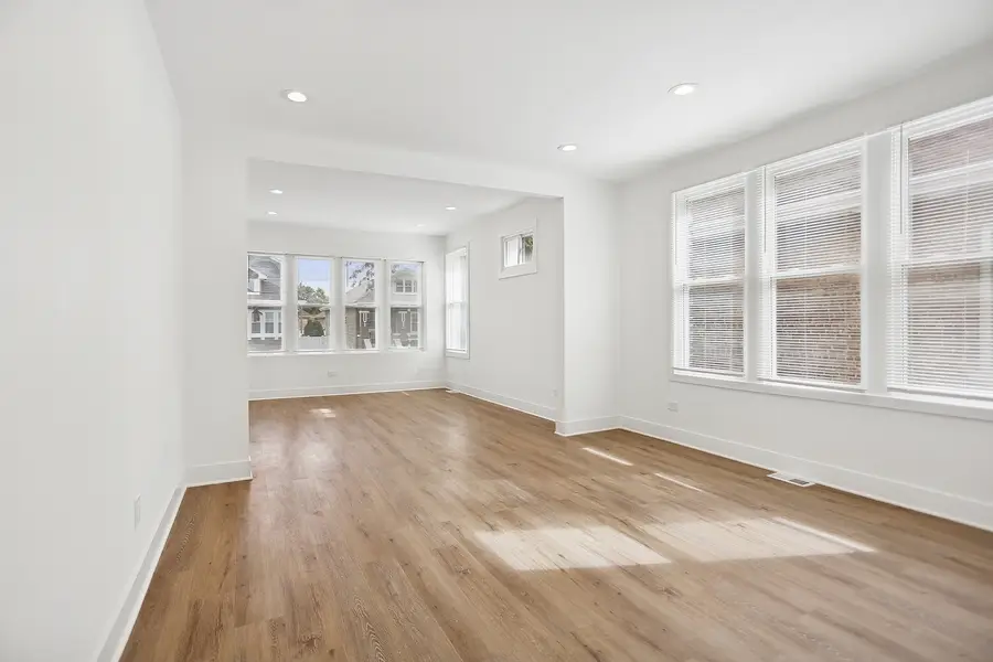 2336 Scoville Avenue, Berwyn, IL 60402 - Image #2