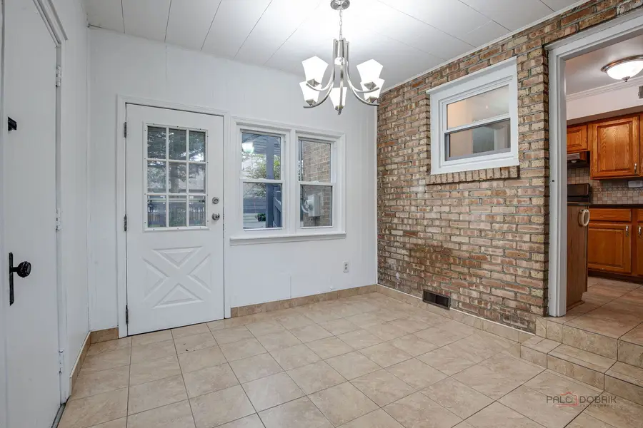 Address Withheld By Seller, Waukegan, IL 60087 - Image #3