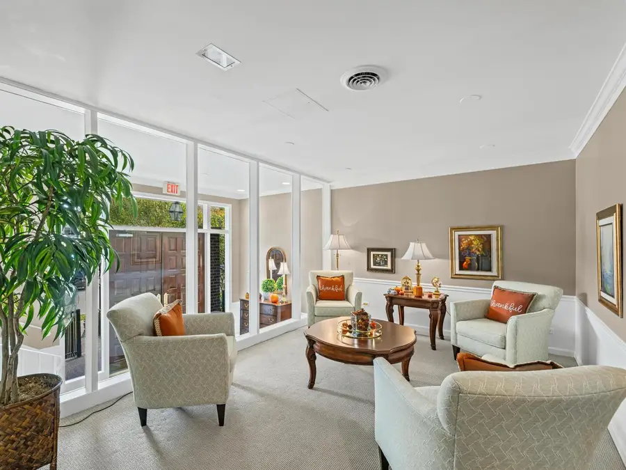 Address Withheld By Seller, Lake Forest, IL 60045 - Image #2