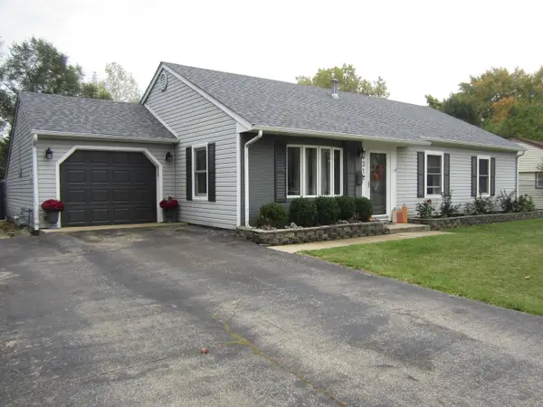 531 Parkside Circle, Streamwood, IL 60107