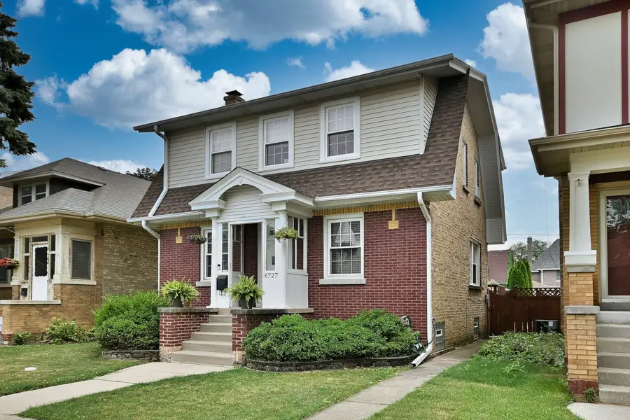 6727 N Oketo Avenue, Chicago, IL 60631 - Image #2