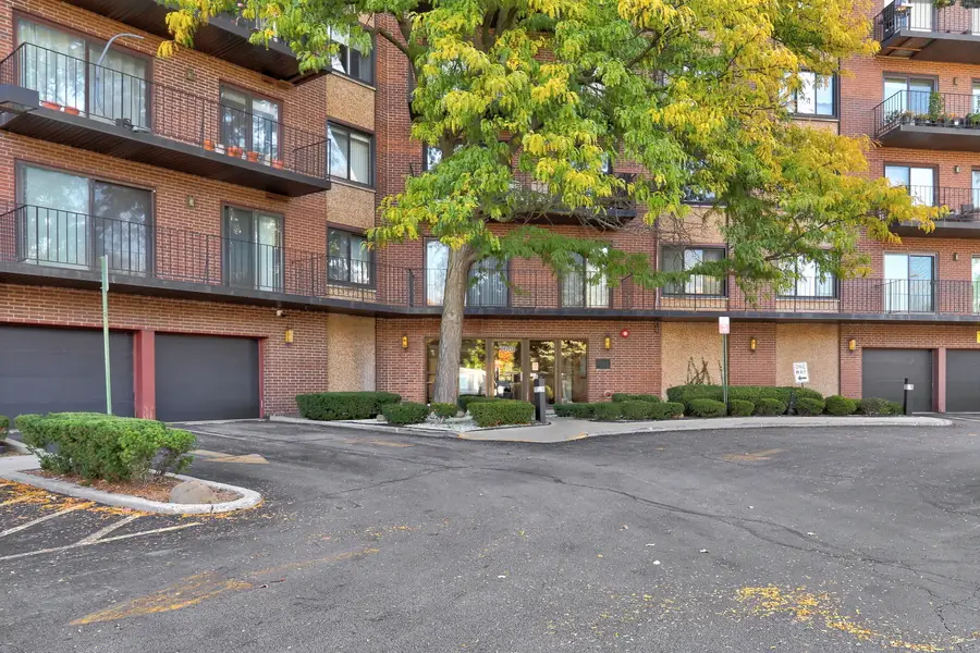 7601 N Lincoln Avenue #511, Skokie, IL 60077 - Image #2