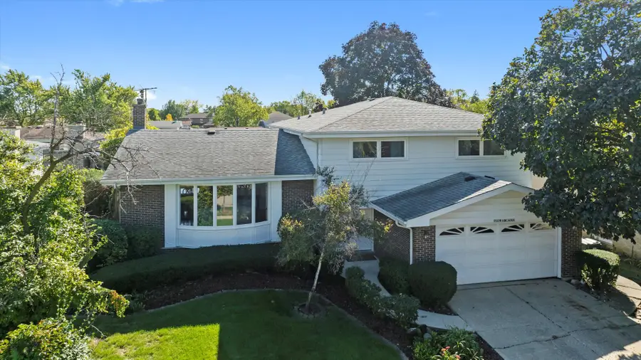 7713 Arcadia Street, Morton Grove, IL 60053 - Image #3