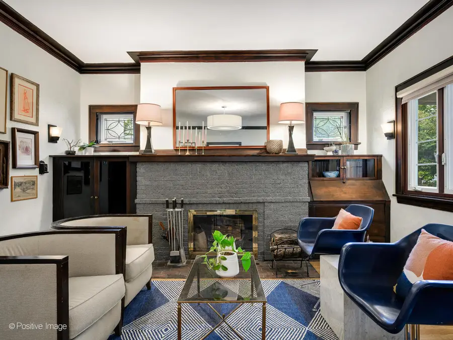 225 Clinton Avenue, Oak Park, IL 60302 - Image #3