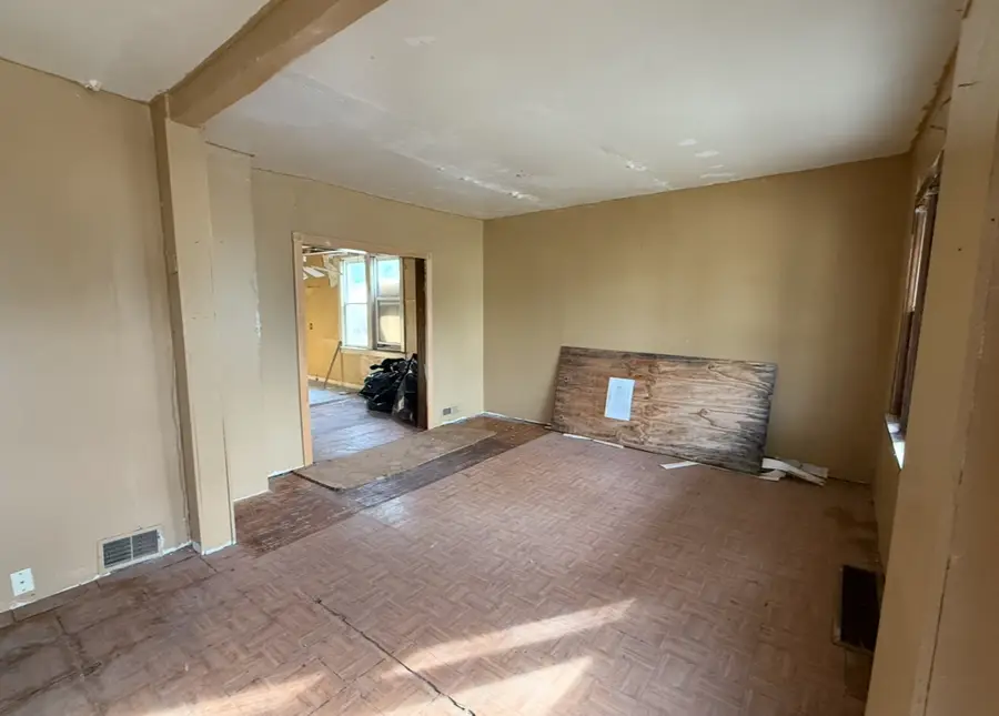 28 156th Street, Calumet City, IL 60409 - Image #3