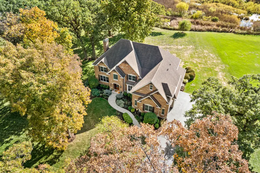 40W513 Old Mill Court, Elgin, IL 60124 - Image #2