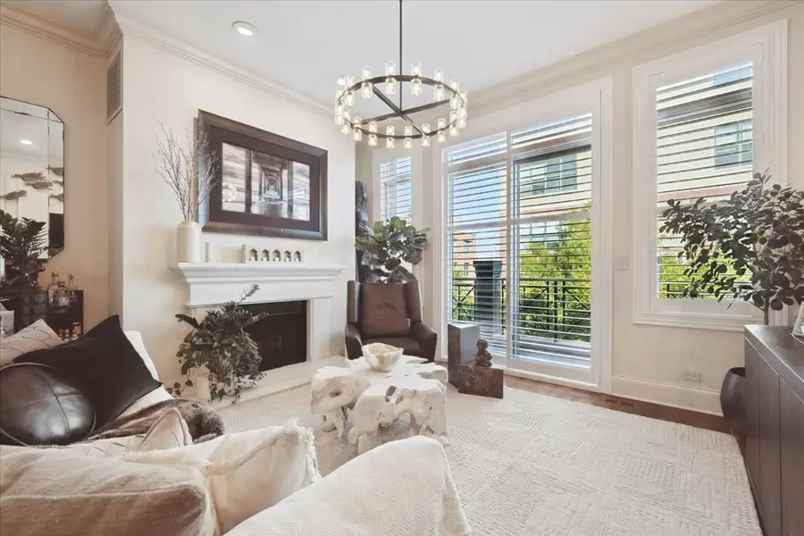 2820 N Sheffield Avenue #4N, Chicago, IL 60657 - Image #2